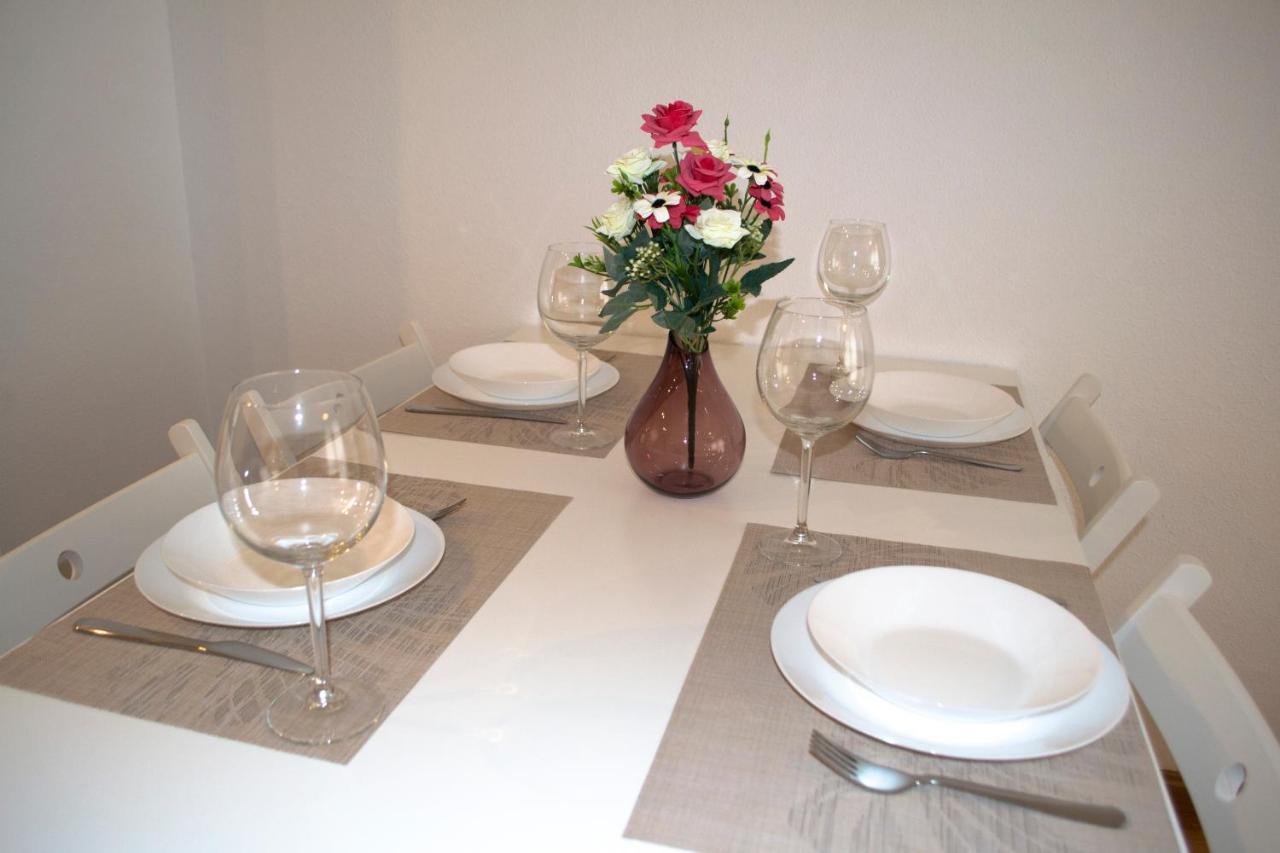 Apartamenticos Torrenueva I ซาราโกซา ภายนอก รูปภาพ